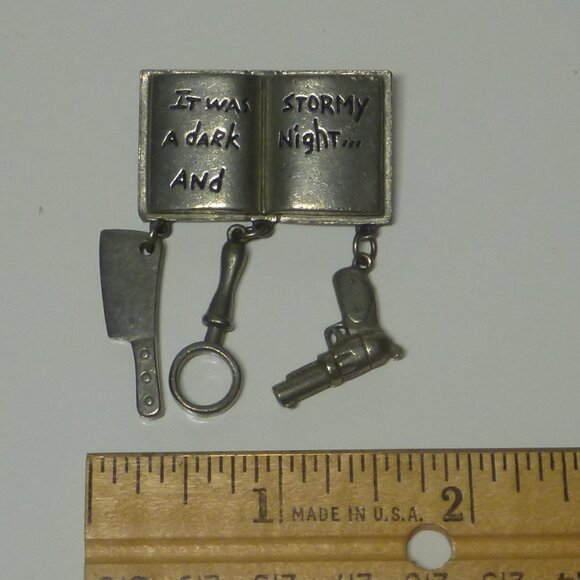 Vintage Pewter "Mystery Readers" Brooch - Picture 2 of 4
